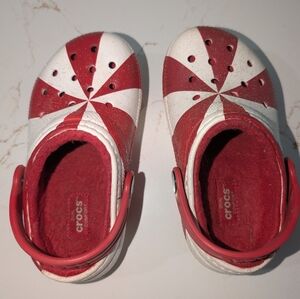 Crocs Peppermint Swirl Candy Holiday Limited Fur Lined Clogs Kids Size C9